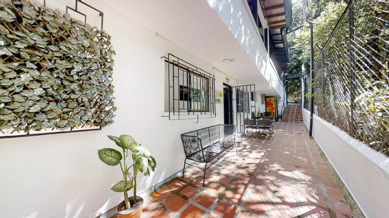 Providencia Hostel Habitaciones Меделин Екстериор снимка